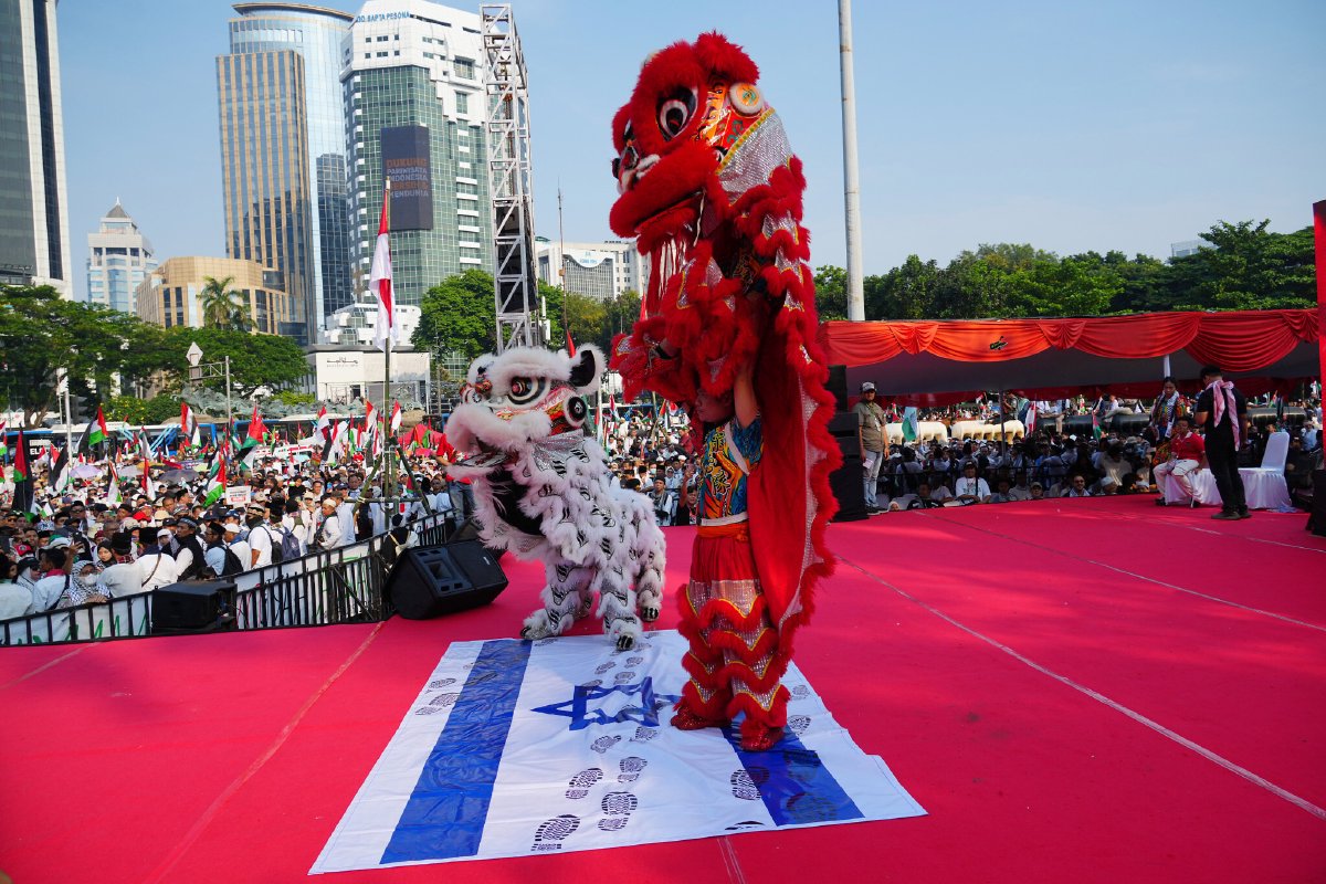 Indonesia Eyes Ties with Israel Despite Domestic Resistance