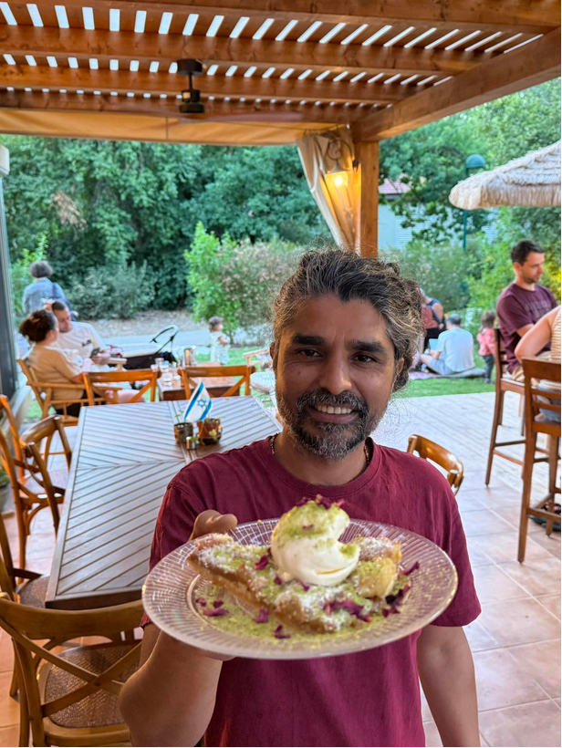 Kalu Baba serving traditional Rajasthani thali in his Florentin pop-up restaurant